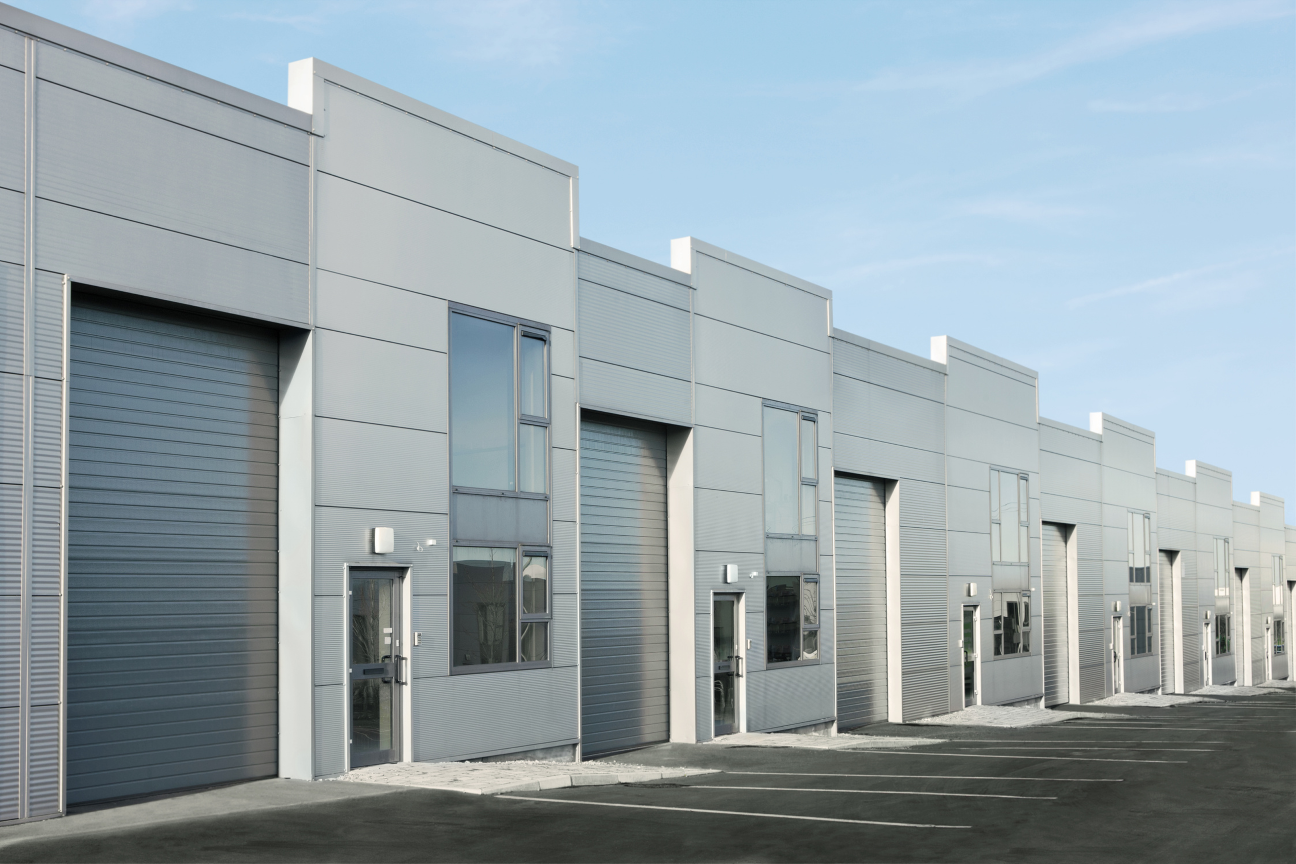 Industrial small-bay logistics property